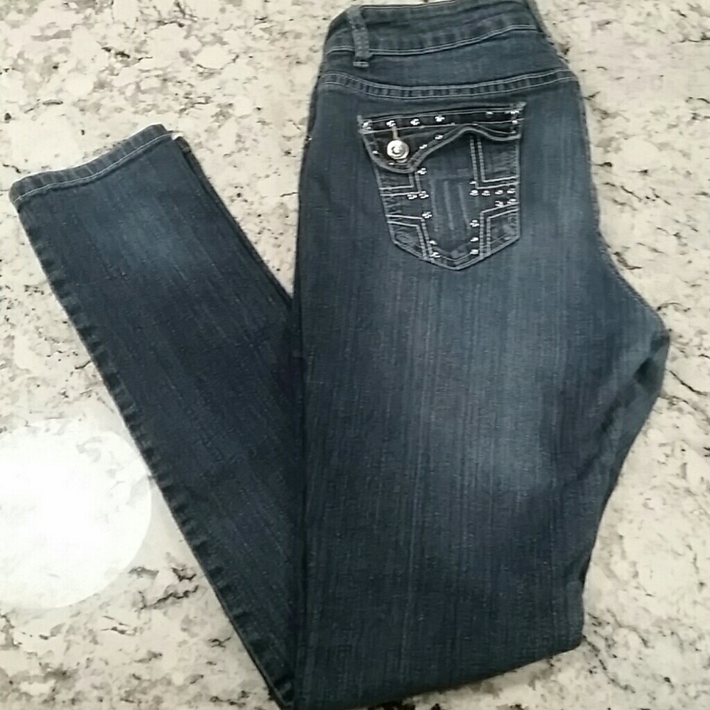 BQB Jeans Flap Pockets Studs Distressed Skinny EUC